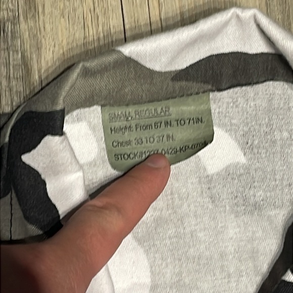 Men’s Black/White/Gray Camo Jacket - Picture 3 of 5